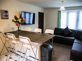 Leahurst Crescent, Harborne - Image 1