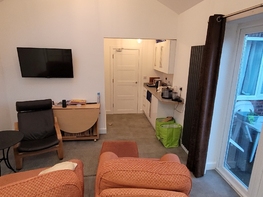 Princess Avenue, Beeston - Image 2