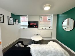Wool Factory - Flat 1, City Centre - Image 1