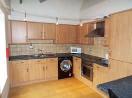 Flat 6 Foxrose Court, Sneinton - Image 5