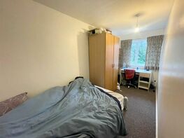 Wicket Grove, Lenton - Image 3