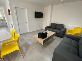 Queens Road, Beeston - Image 1
