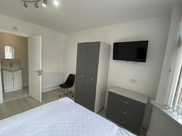 Queens Road, Beeston - Image 5