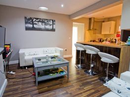 Rolleston Drive, Lenton - Image 1