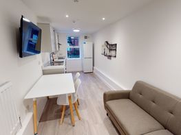 Raddlebarn Court Ground Floor, Selly Oak - Image 2