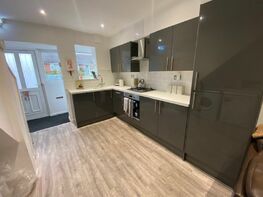 Fladbury Crescent (D), Selly Oak - Image 3