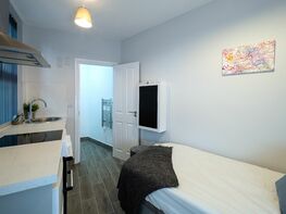 F5 28-32 New Station Rd, Fishponds - Image 2