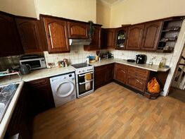 Hampton Road, Cotham - Image 4