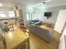 Flat 1 F Arthur Avenue, Lenton - Image 4