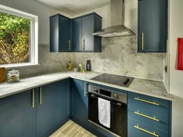 Forest Road (D), Fishponds - Image 3