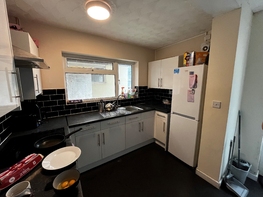 Victoria Park (D), Fishponds - Image 1