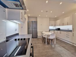 Lower Road (D), Beeston - Image 1