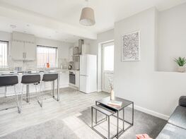 Thicket Avenue, Fishponds - Image 5