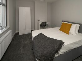 Woodland Way, Kingswood - Image 5
