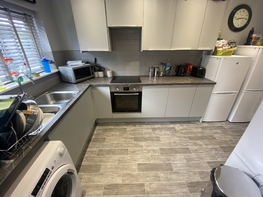Alberta Terrace (Room2), Sherwood Rise - Image 3