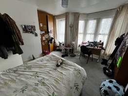 College Avenue, Fishponds - Image 5