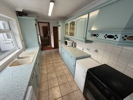Rosebery Avenue, West Bridgford - Image 2