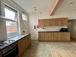 A Peveril Street (Room 3), Arboretum - Image 4