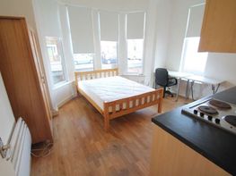 Flat 1b 2 Arthur Avenue, Lenton - Image 2