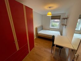 Chapel Court, Lenton - Image 5