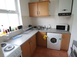 Flat 2a 2 Arthur Avenue, Lenton - Image 2