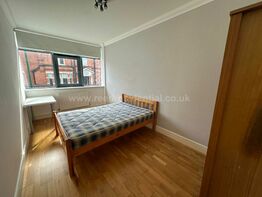 Flat 1 E Arthur Avenue, Lenton - Image 5