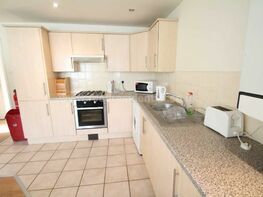 Chapel Court, Lenton - Image 3