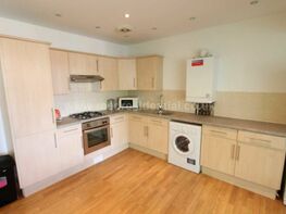 Chapel Court, Lenton - Image 2