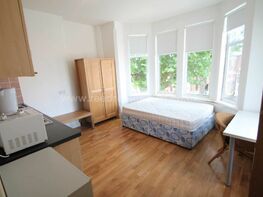 Flat 2b 2 Arthur Avenue, Lenton - Image 1