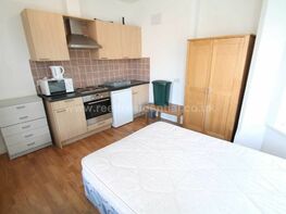 Flat 2b 2 Arthur Avenue, Lenton - Image 2