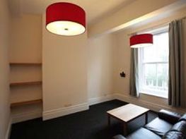 F2 37 Kings Parade Avenue, Clifton - Image 3
