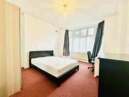 Harlaxton Drive, Lenton - Image 5